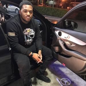 Meet your Posher, Jamari